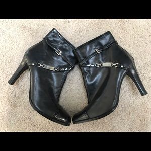 Lauren Ralph Lauren Black ankle booties